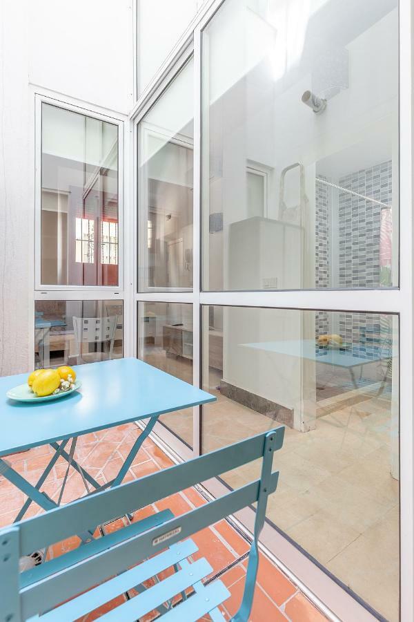 Pasaje De Amores Der - Descanso En Casa Y Vida Cultural Y Monumentos 4 Px Sevilla Buitenkant foto
